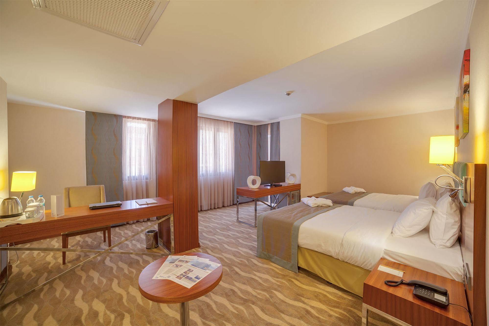 Lamec Hotel Business Gebze Kültér fotó